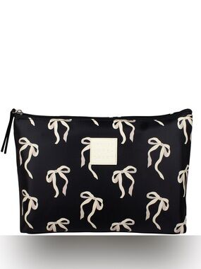 Tender Love + Carry cosmetic bag